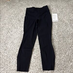 Lululemon Nulux 5 pocket HR run tight 25 inch size 4